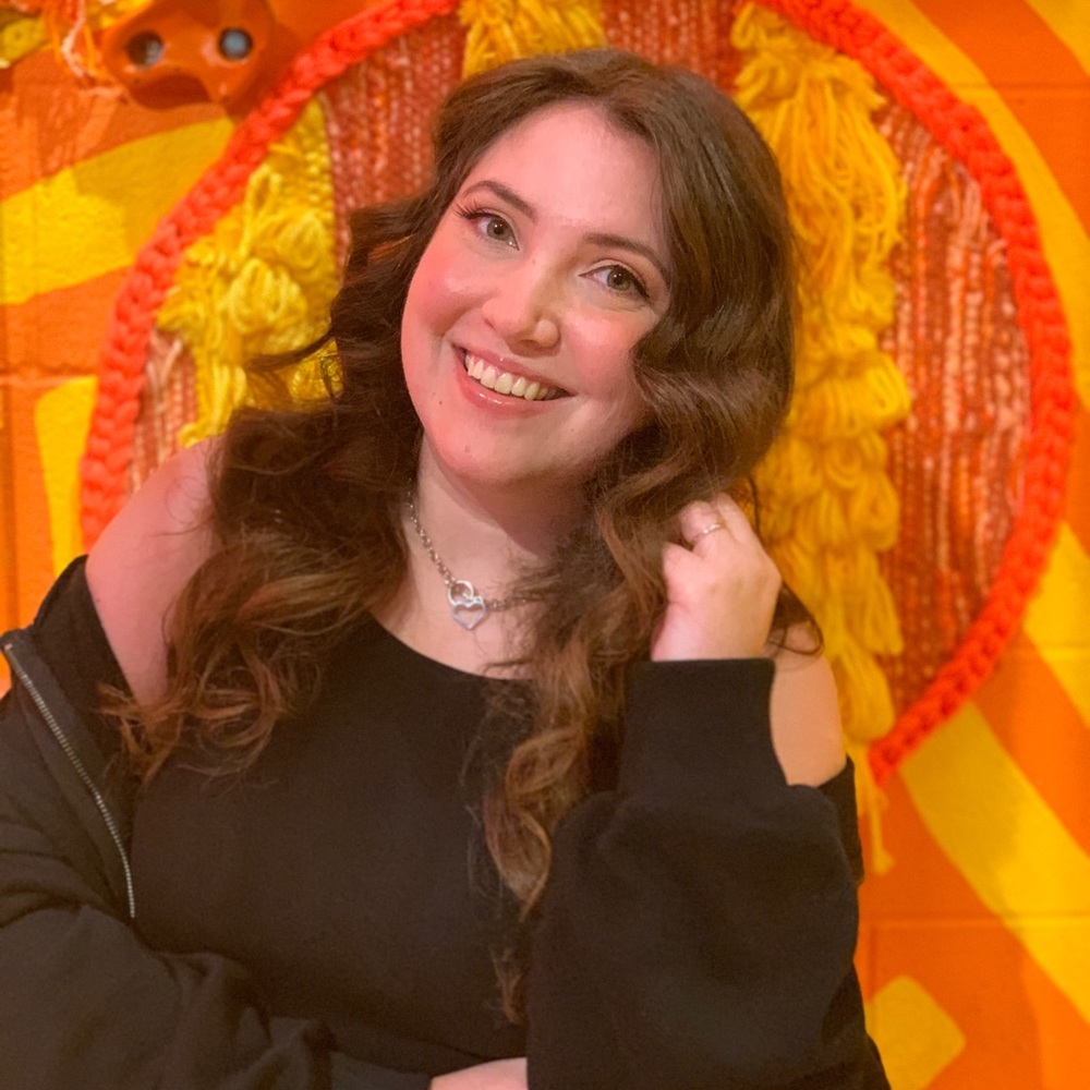 Meet Your Posher, Danielle~ - Picture 3 of 4